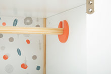 Įkelti vaizdą į galerijos rodinį, Spinta lėlėms