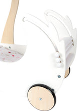 Įkelti vaizdą į galerijos rodinį, Medinis lėlių vežimėlis GULBĖ