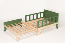 Įkelti vaizdą į galerijos rodinį, Lova auganti su vaiku (+čiužinys)