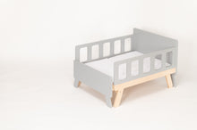 Įkelti vaizdą į galerijos rodinį, Lova auganti su vaiku (+čiužinys)