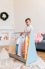 Įkelti vaizdą į galerijos rodinį, Montessori drabužių kabykla