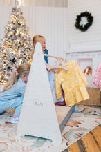 Įkelti vaizdą į galerijos rodinį, Montessori drabužių kabykla