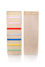 Įkelti vaizdą į galerijos rodinį, MONTESSORI BALANSAVIMO LAIPTELIAI - PIKLER LAIPIOJIMO TRIKAMPIS 80 CM SU DVIPUSE ČIUOŽYKLA