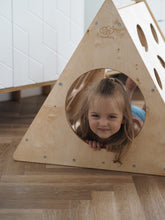 Įkelti vaizdą į galerijos rodinį, Montessori laipiojimo trikampis - balansavimo platforma