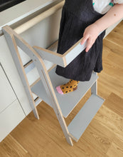 Įkelti vaizdą į galerijos rodinį, SULANKSTOMAS PAGALBINIS VIRTUVĖS BOKŠTELIS (3 aukščio padėtys)