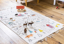 Įkelti vaizdą į galerijos rodinį, KILIMAS „MAŽASIS NUOTYKIŲ IEŠKOTOJAS"