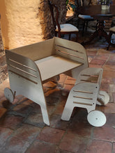 Įkelti vaizdą į galerijos rodinį, STALO IR KĖDĖS KOMPLEKTAS "RATAI"