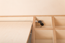 Įkelti vaizdą į galerijos rodinį, REGULIUOJAMAS MONTESSORI VAIKIŠKAS STALAS