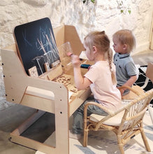 Įkelti vaizdą į galerijos rodinį, REGULIUOJAMAS MONTESSORI VAIKIŠKAS STALAS