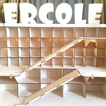 Įkelti vaizdą į galerijos rodinį, MEDINIS MAŠINĖLIŲ GARAŽAS