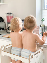 Įkelti vaizdą į galerijos rodinį, MONTESSORI VIRTUVĖS BOKŠTELIS - STALAS TRANSFORMERIS