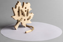 Įkelti vaizdą į galerijos rodinį, VĖRIMO ŽAISLAS "KLEVO LAPAS"