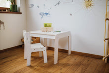 Įkelti vaizdą į galerijos rodinį, STALAS SU KĖDUTE