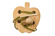 Įkelti vaizdą į galerijos rodinį, Vėrimo žaislas "Obuolys"