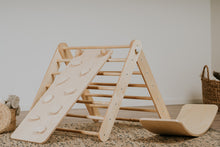 Įkelti vaizdą į galerijos rodinį, MONTESSORI PIKLER LAIPIOJIMO TRIKAMPIS - BALANSAVIMO LAIPTELIAI