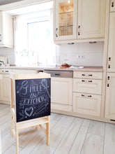 Įkelti vaizdą į galerijos rodinį, VIRTUVĖS BOKŠTELIS SU PIEŠIMO LENTA