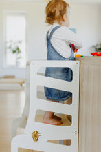 Įkelti vaizdą į galerijos rodinį, 3in1 - VIRTUVĖS PAGALBINIS BOKŠTELIS - STALAS - ČIUOŽYKLA TRANSFORMERIS