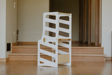 Įkelti vaizdą į galerijos rodinį, 3in1 - VIRTUVĖS PAGALBINIS BOKŠTELIS - STALAS - ČIUOŽYKLA TRANSFORMERIS