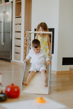 Įkelti vaizdą į galerijos rodinį, 3in1 - VIRTUVĖS PAGALBINIS BOKŠTELIS - STALAS - ČIUOŽYKLA TRANSFORMERIS