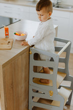 Įkelti vaizdą į galerijos rodinį, 3in1 - VIRTUVĖS PAGALBINIS BOKŠTELIS - STALAS - ČIUOŽYKLA TRANSFORMERIS