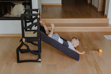 Įkelti vaizdą į galerijos rodinį, 3in1 - VIRTUVĖS PAGALBINIS BOKŠTELIS - STALAS - ČIUOŽYKLA TRANSFORMERIS MEDŽIO MOTYVAI